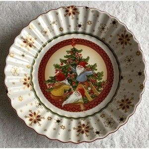 VILLEROY & BOCH TOY'S FANTASY 3 ELVES TREE TRIMMING LARGE SERVING BOWL, EUC